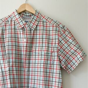Columbia Short Sleeve Plaid Button up Shirt Size M